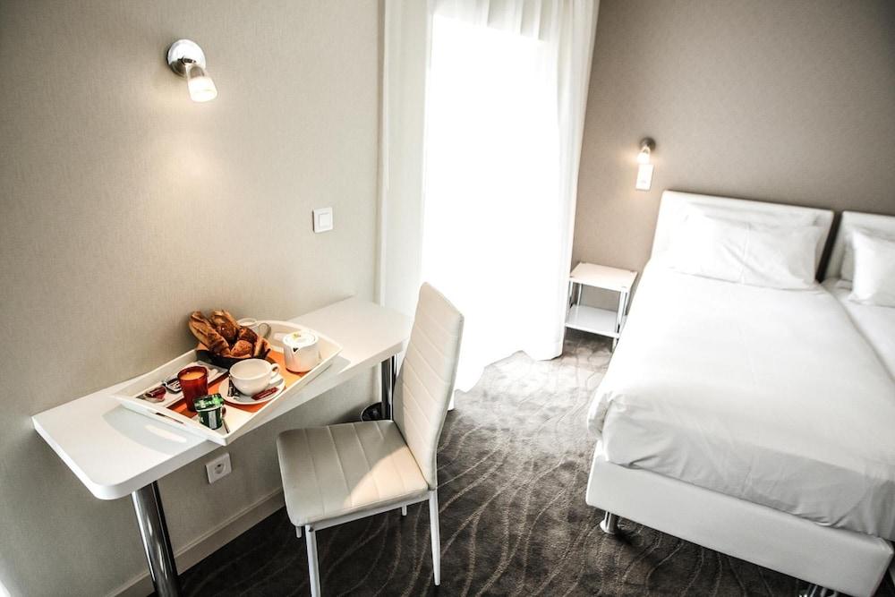 Hotel Ligure Кан Екстериор снимка